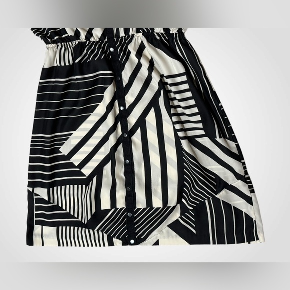 Urban Outfitters Silence + Noise Women's M Black Tan Mini Dress Cold Shoulder - Picture 9 of 15